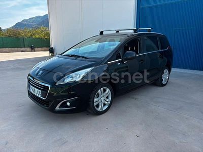 Negro Usado 2016 Peugeot 5008 Style Monovolumen | 7999 € (Precio justo)