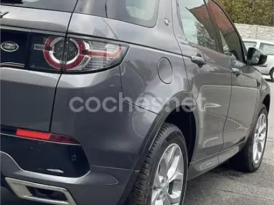 Usado Land Rover Discovery Sport HSE 150 CV (110 kW) 2019 Gris / plata SUV