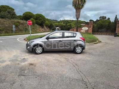 Beige Usado 2013 Hyundai i20 Berlina | 6999 € (Precio justo)