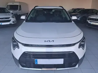 Usado Kia Niro 141 CV (103 kW) 2024 Blanco SUV