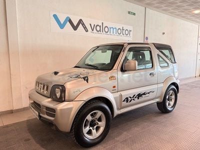 Usado Suzuki Jimny 86 CV (63 kW) 2006 Gris / plata SUV