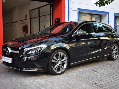 Occasion Mercedes CLA220 Shooting Brake Urban 177 PK (130 kW) 2016 Zwart Stationwagen