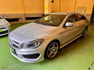 Usado Mercedes CLA200 Shooting Brake AMG line 136 CV (100 kW) 2016 Gris / plata Familiar