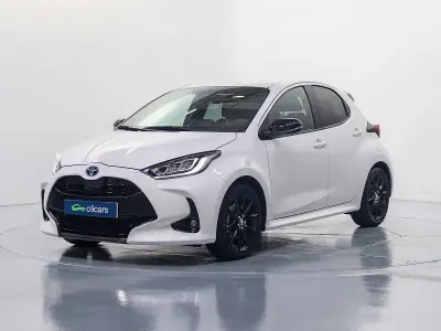 Brugt Toyota Yaris Hybrid Plus 116 HK (85 kW) 2022 Hvid Sedan