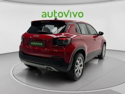 Usado Jeep Avenger Altitude 100 CV (73 kW) 2024 Rojo SUV