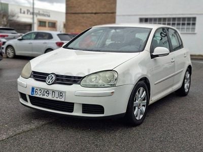 Usado VW Golf IV Conceptline 90 CV (66 kW) 2006 Blanco Berlina