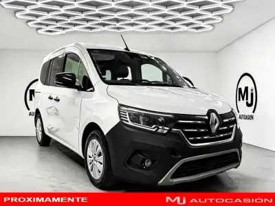 Usado Renault Kangoo 95 CV (69 kW) 2022 Blanco Monovolumen