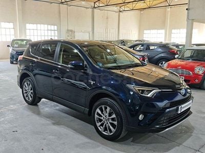 Occasion Toyota RAV4 Hybrid Advance 197 PK (144 kW) 2017 Blauw SUV
