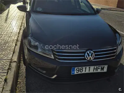 Usado VW Passat Advance 105 HP (77 kW) 2011 Castanho Carrinha