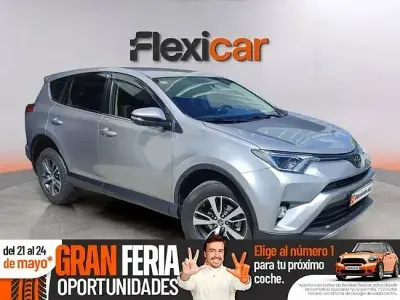 Usado Toyota RAV4 Advance 151 CV (111 kW) 2017 Gris SUV