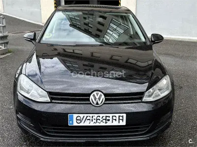 Usado VW Golf VII Advance 105 CV (77 kW) 2012 Negro Berlina