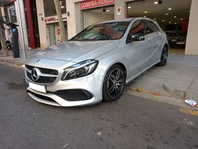 Usado Mercedes A200 136 CV (100 kW) 2018 Gris / plata Berlina