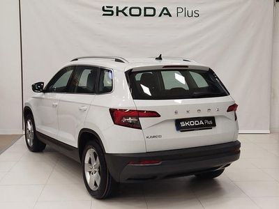 Usado Skoda Karoq Ambition 150 CV (110 kW) 2021 Blanco SUV