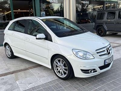 Usado Mercedes B180 109 CV (80 kW) 2011 Blanco Monovolumen