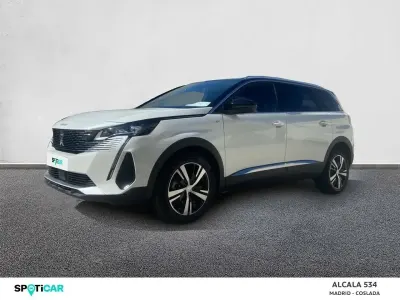 Usado Peugeot 5008 GT 130 CV (95 kW) 2024 Blanco Monovolumen