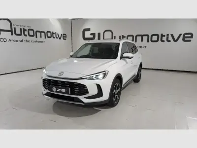 Käytetty MG ZS Comfort 116 HP (85 kW) 2025 Valkoinen Katumaasturi
