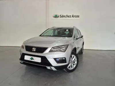 Usado Seat Ateca Style 150 CV (110 kW) 2022 Gris SUV