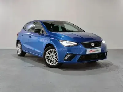 Usado Seat Ibiza FR 116 CV (85 kW) 2024 Azul Utilitario