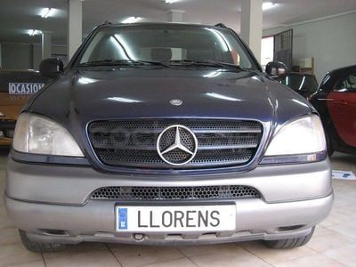 Usado Mercedes ML320 218 CV (160 kW) 1999 Azul SUV