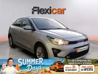 Usado Kia Rio 84 CV (61 kW) 2021 Gris