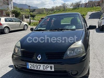 Usado Renault Clio II Dynamique 85 CV (62 kW) 2005 Negro Berlina
