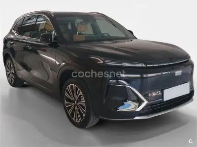 Usado Geely Starray 262 CV (192 kW) 2026 Negro SUV