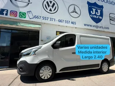 Usado Renault Trafic 120 CV (88 kW) 2020 Blanco Monovolumen