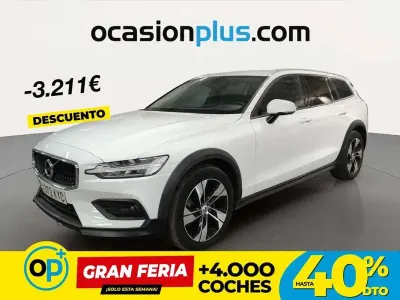 Usado Volvo V60 CC 190 CV (139 kW) 2019 Blanco Familiar