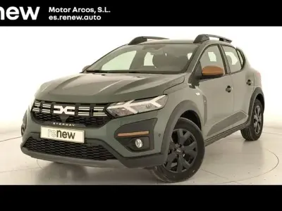 Usado Dacia Sandero Extreme 100 CV (73 kW) 2025 Verde Berlina