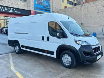 Usado Peugeot Boxer S 139 CV (102 kW) 2019 Blanco Van