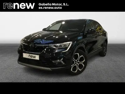 Usado Renault Arkana Techno 145 CV (106 kW) 2023 Negro SUV