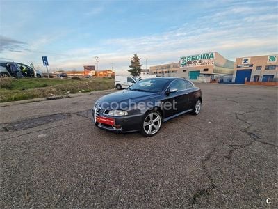 Negro Usado 2007 Alfa Romeo GT Coupe | 6500 € (Caro)