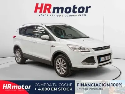Usado Ford Kuga Titanium 120 CV (88 kW) 2016 Blanco SUV