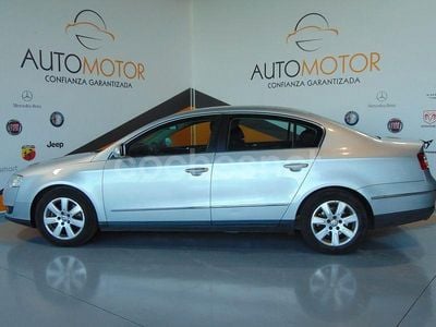 Gris / plata Usado 2006 VW Passat Advance Berlina | 5500 € (Un poco caro)