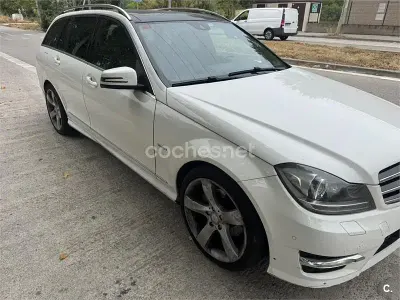 Usado Mercedes C220 Avantgarde 170 CV (125 kW) 2014 Blanco Familiar