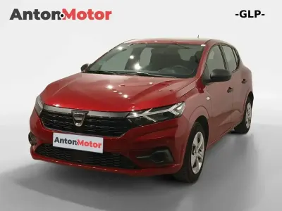Käytetty Dacia Sandero Essentiel 101 HP (74 kW) 2022 Punainen Sedan