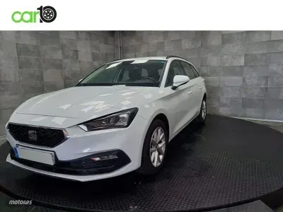 Usado Seat Leon Reference 115 CV (84 kW) 2021 Blanco Berlina