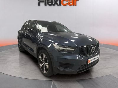 Usado Volvo XC40 211 CV (155 kW) 2021 Gris SUV