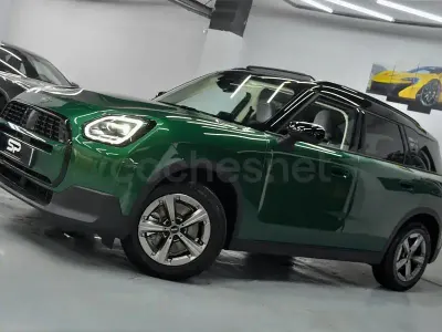 Usado Mini Countryman 170 CV (125 kW) 2025 Verde SUV