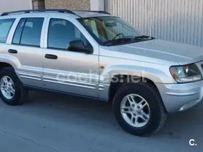 Usado Jeep Grand Cherokee Laredo 163 CV (119 kW) 2005 Gris / plata SUV