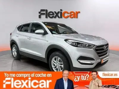 Usado Hyundai Tucson 132 CV (97 kW) 2018 Gris SUV