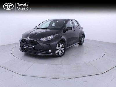 Usado Toyota Yaris Hybrid Active 116 CV (85 kW) 2025 Negro Utilitario