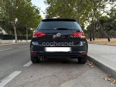 Gris / plata Usado 2014 VW Golf Advance Berlina | 11.000 € (Precio justo)