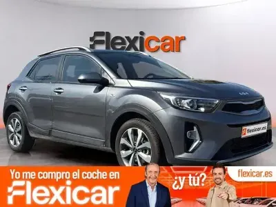 Usado Kia Stonic 79 CV (58 kW) 2025 Gris SUV