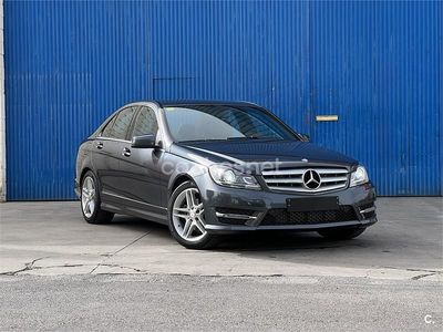 Usado Mercedes C220 Avantgarde 170 CV (125 kW) 2013 Gris / plata Berlina
