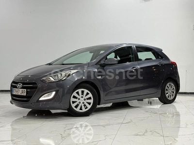 Gris / plata Usado 2016 Hyundai i30 Berlina | 10.990 € (Precio justo)