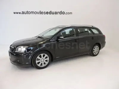 Usado Toyota Avensis Sol 129 CV (94 kW) 2007 Negro Familiar
