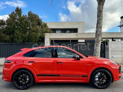 Rojo Usado 2020 Porsche Cayenne SUV | 54.500 €
