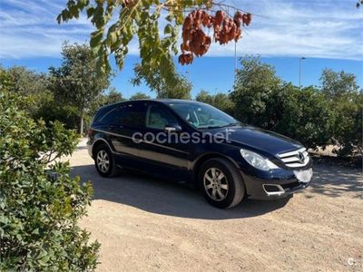 Usado Mercedes R350 272 CV (200 kW) 2006 Azul Monovolumen