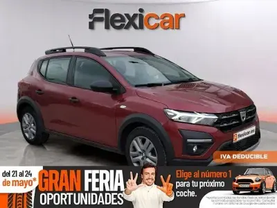 Usado Dacia Sandero Essentiel 91 HP (66 kW) 2022 Vermelho